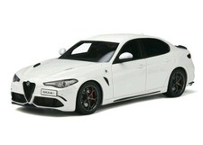 Modellauto 1:18. Alfa Romeo