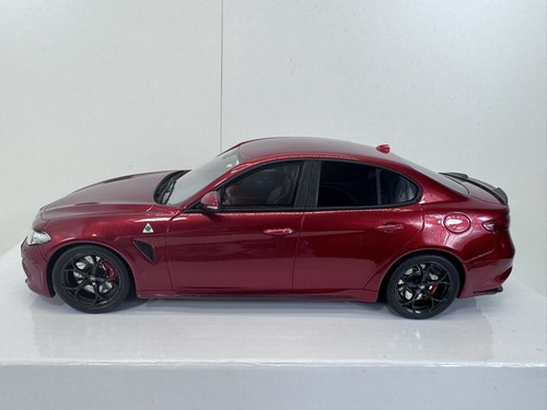 Modellauto ottomobile - 1:18,
