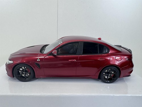 Modellauto ottomobile - 1:18,